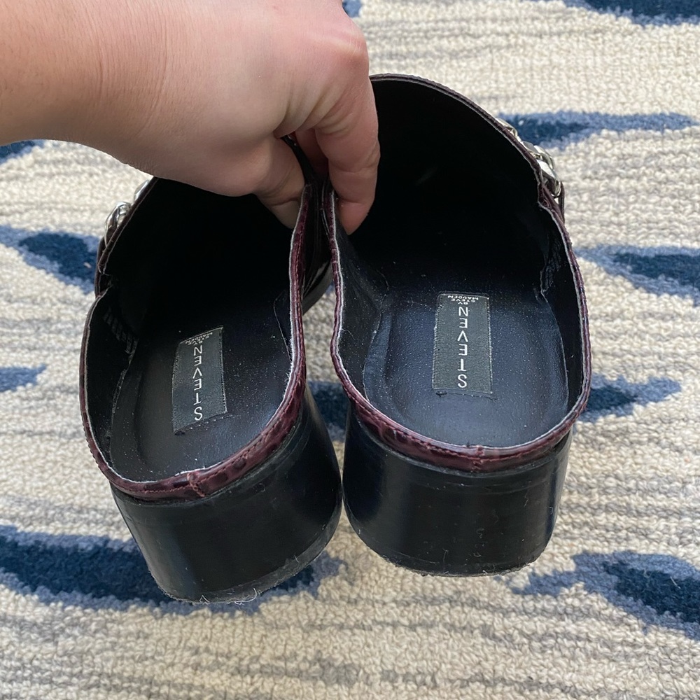 Steven Swanki Mule Croc Chainlink Mule Burgundy 9… - image 6